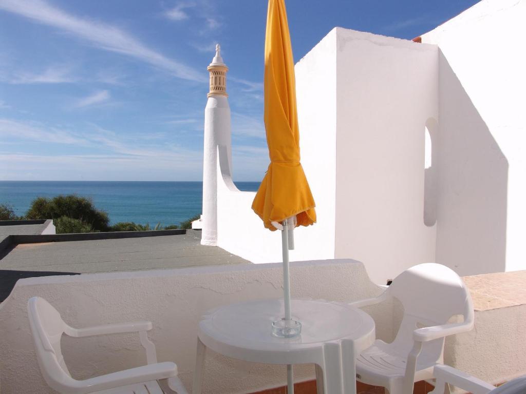 אלבופיירה Apartamentos Praia Do Forte Sao Joao מראה חיצוני תמונה